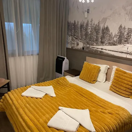 Pentahouse Mountain Belle Vue Apartment Poiana Brasov